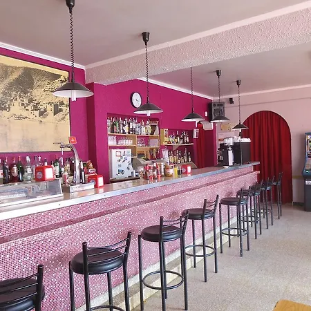 招待所 洛卡旅舍 3*